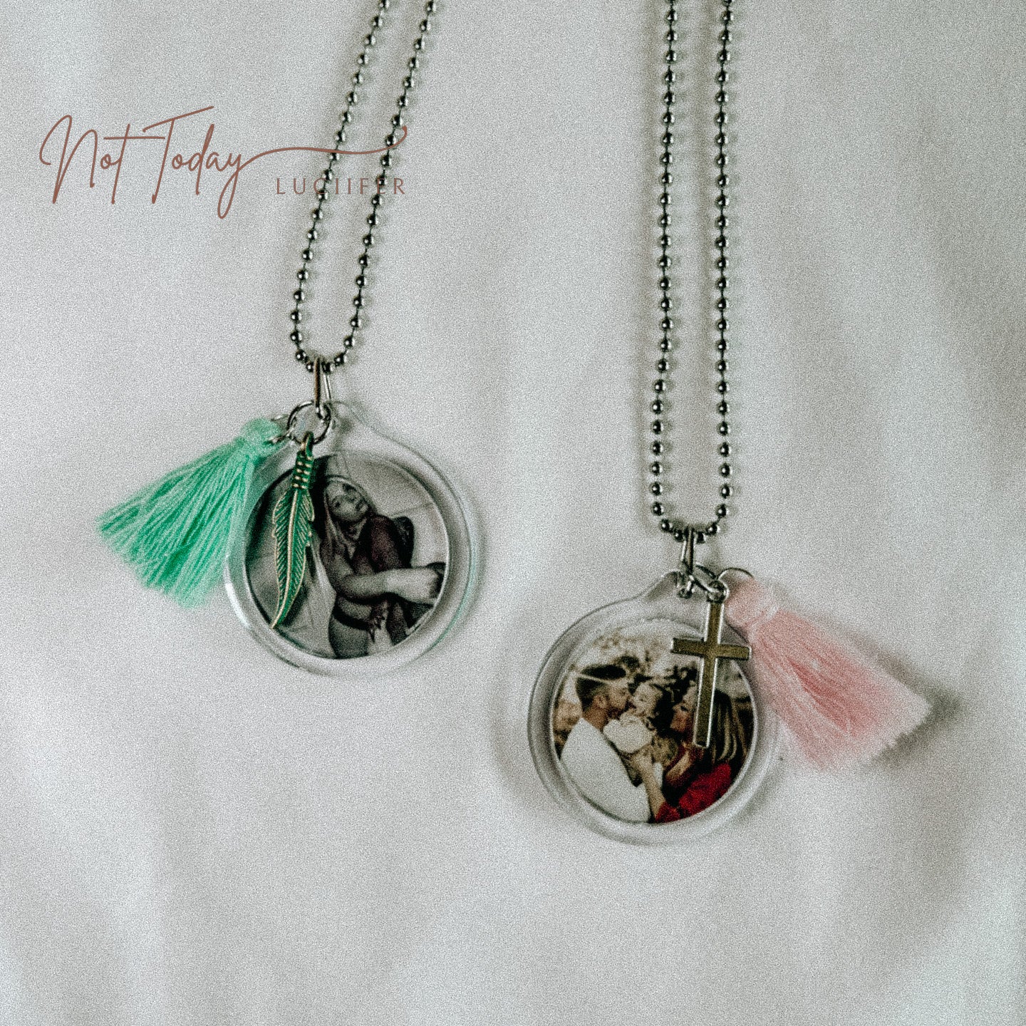 Small Circle Personalized Car Charm Rearview Picture Hanger